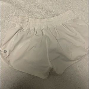 White Hotty Hot 2.5 inch Lululemon Short